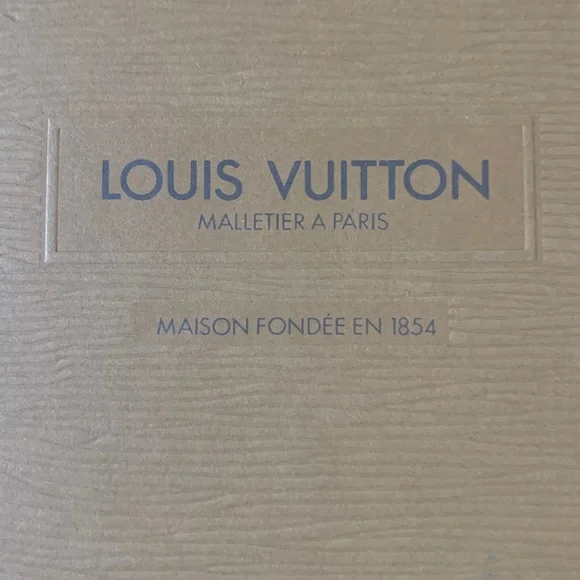 Louis Vuitton Tan Box - Picture 2 of 4